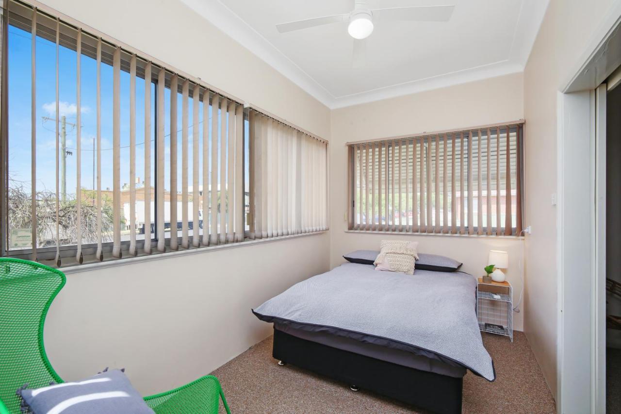 King'S Park Villa Tamworth Buitenkant foto